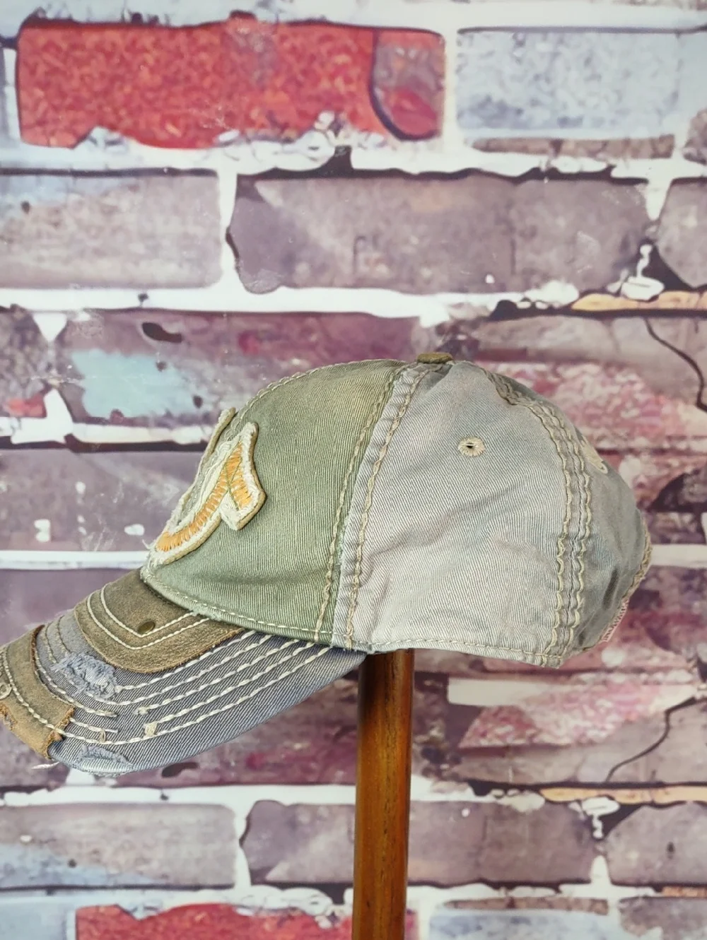 True Religion Vintage Distressed "Horseshoe" Baseball Cap - Picture 3 of 13